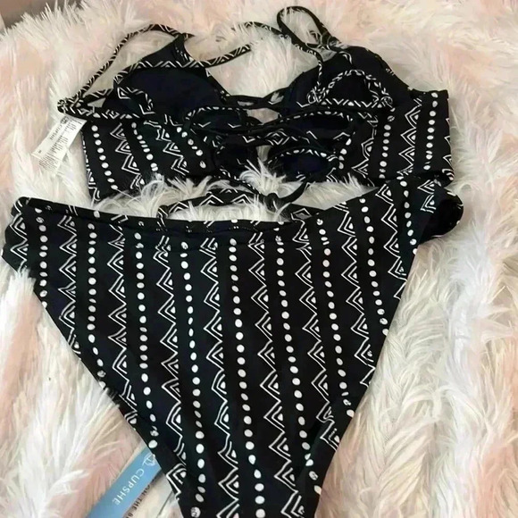 Black/White Tropic Heat Criss Cross Dot Pattern‎ Bikini Swim Suit size small - Picture 2 of 7